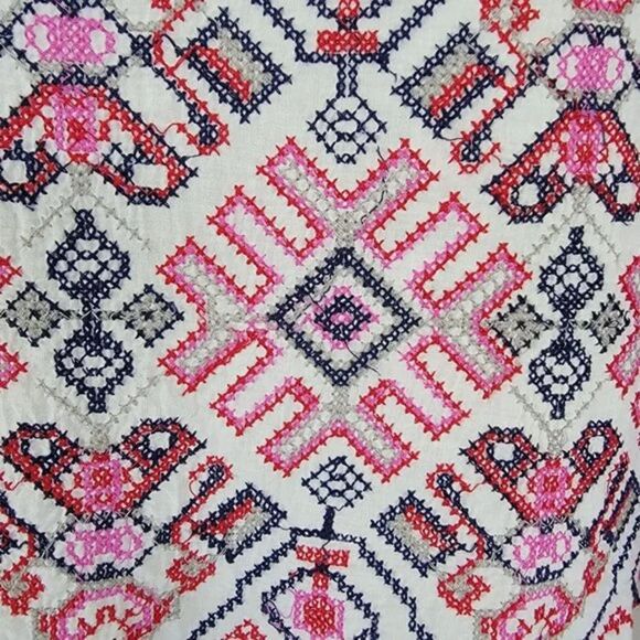 Chelsea & Violet Boho Embroidered Blouse Womans Size M White Multi‎ - Picture 3 of 14